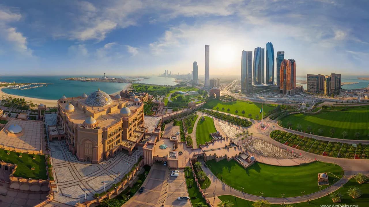 Abu Dhabi City Tour + Ferrari World / Yas Island + BAPS Hindu Temple